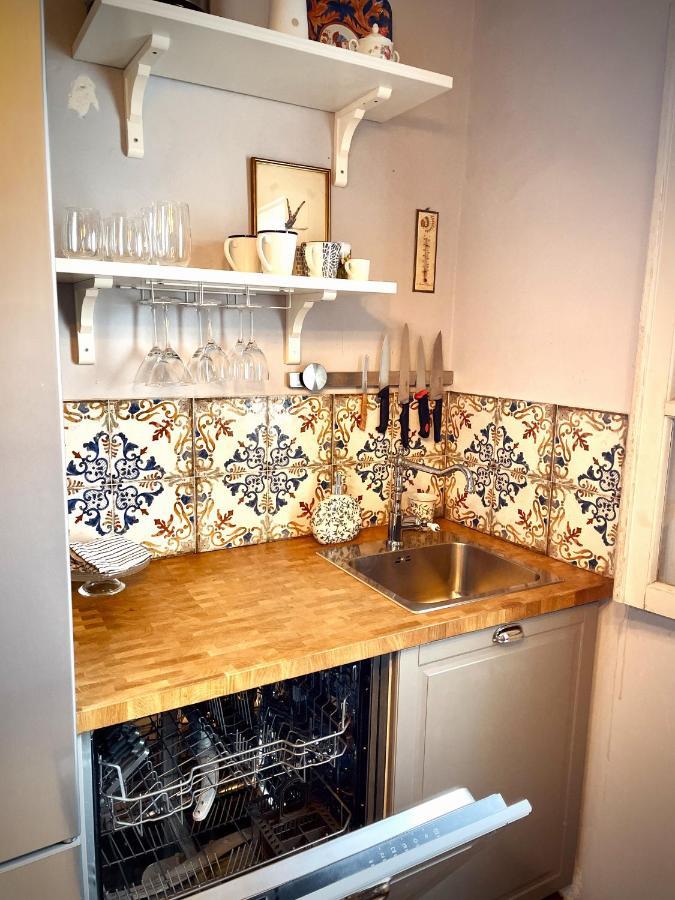 Luxury Apartment Angelio Barga Bagian luar foto
