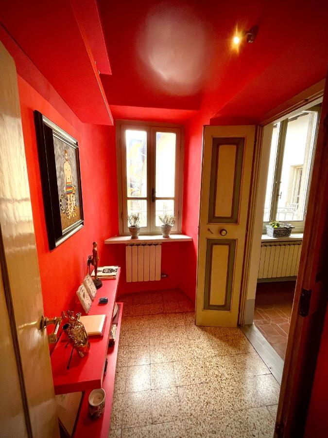 Luxury Apartment Angelio Barga Bagian luar foto