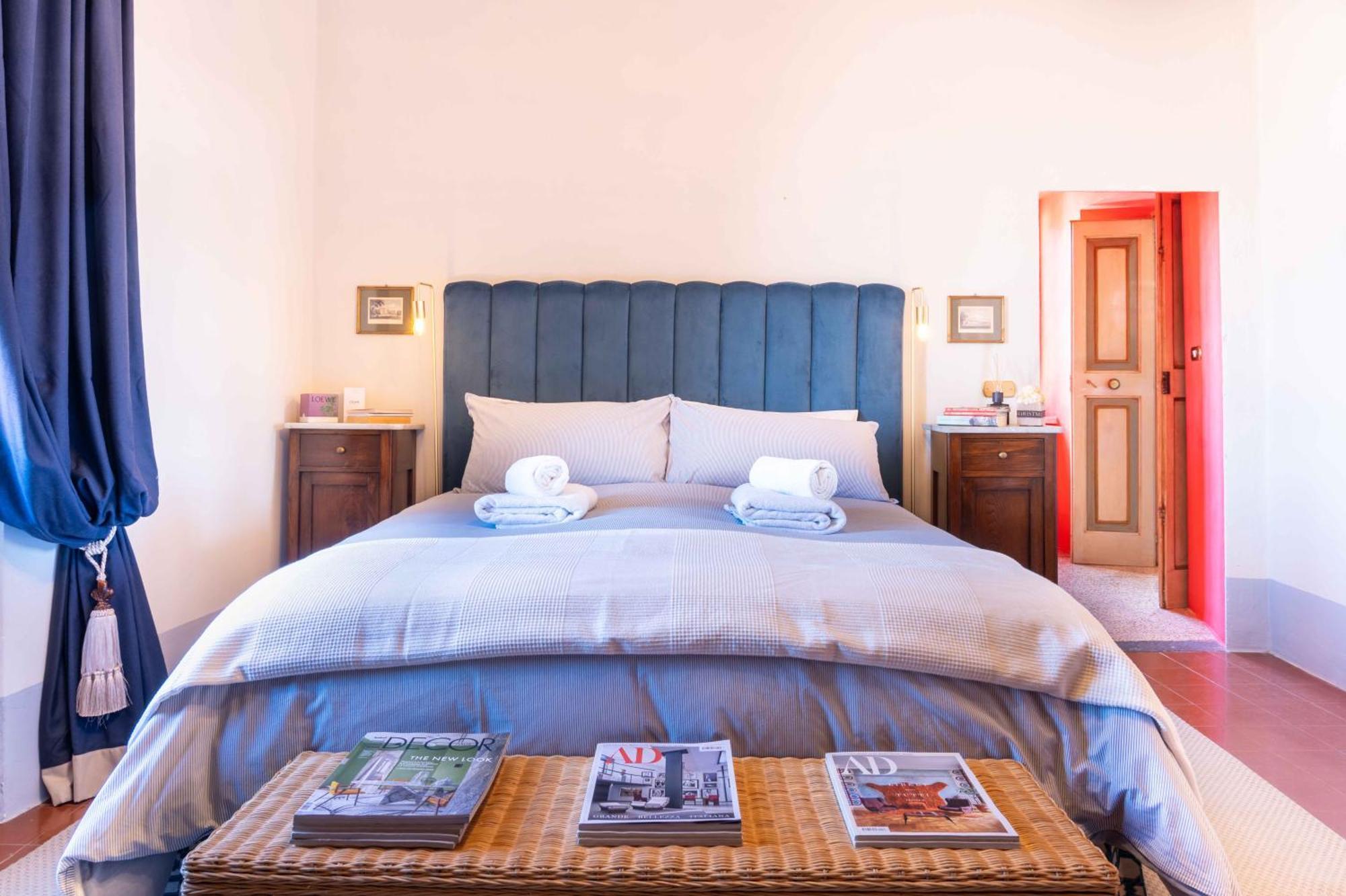 Luxury Apartment Angelio Barga Bagian luar foto