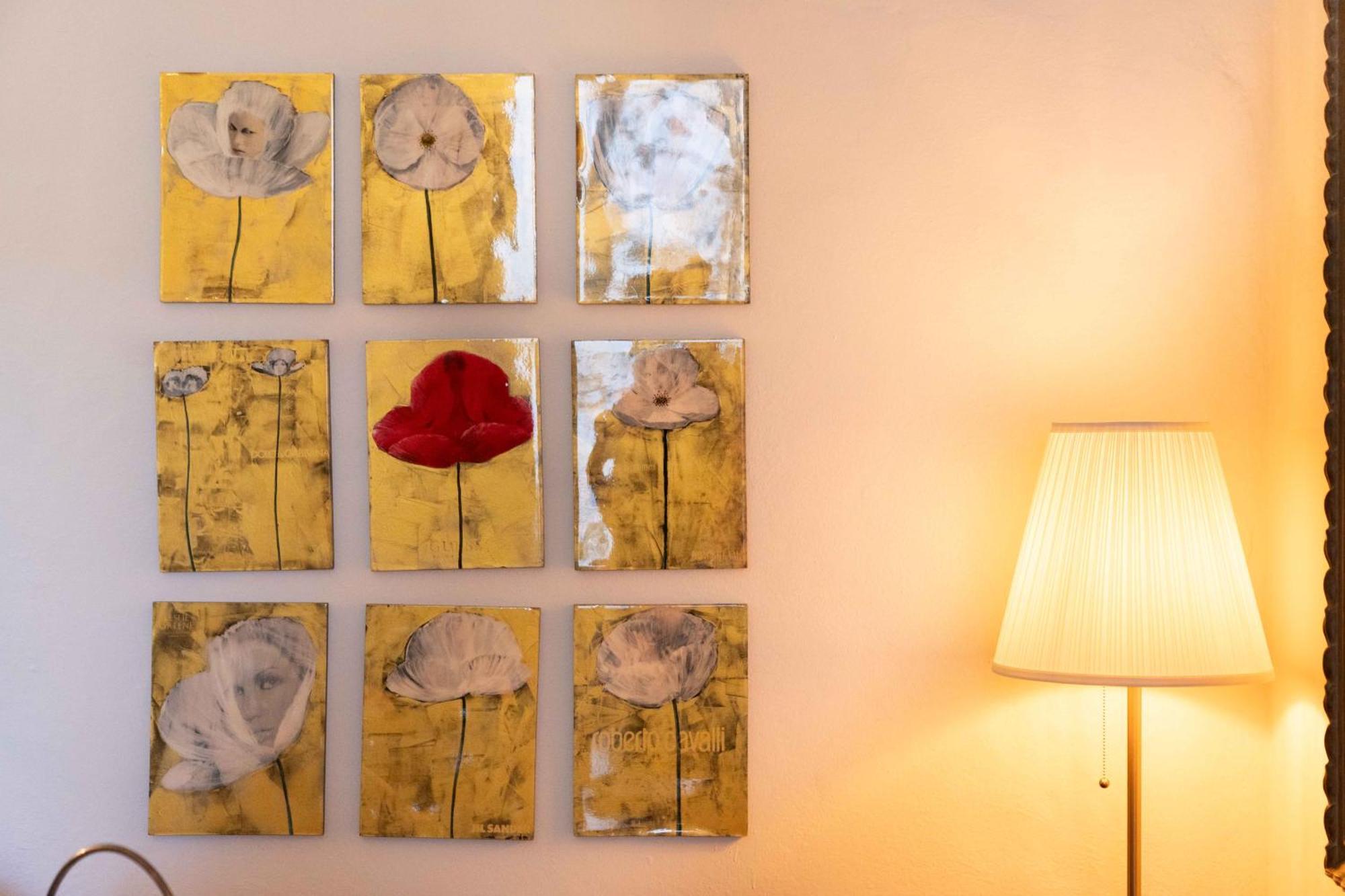 Luxury Apartment Angelio Barga Bagian luar foto