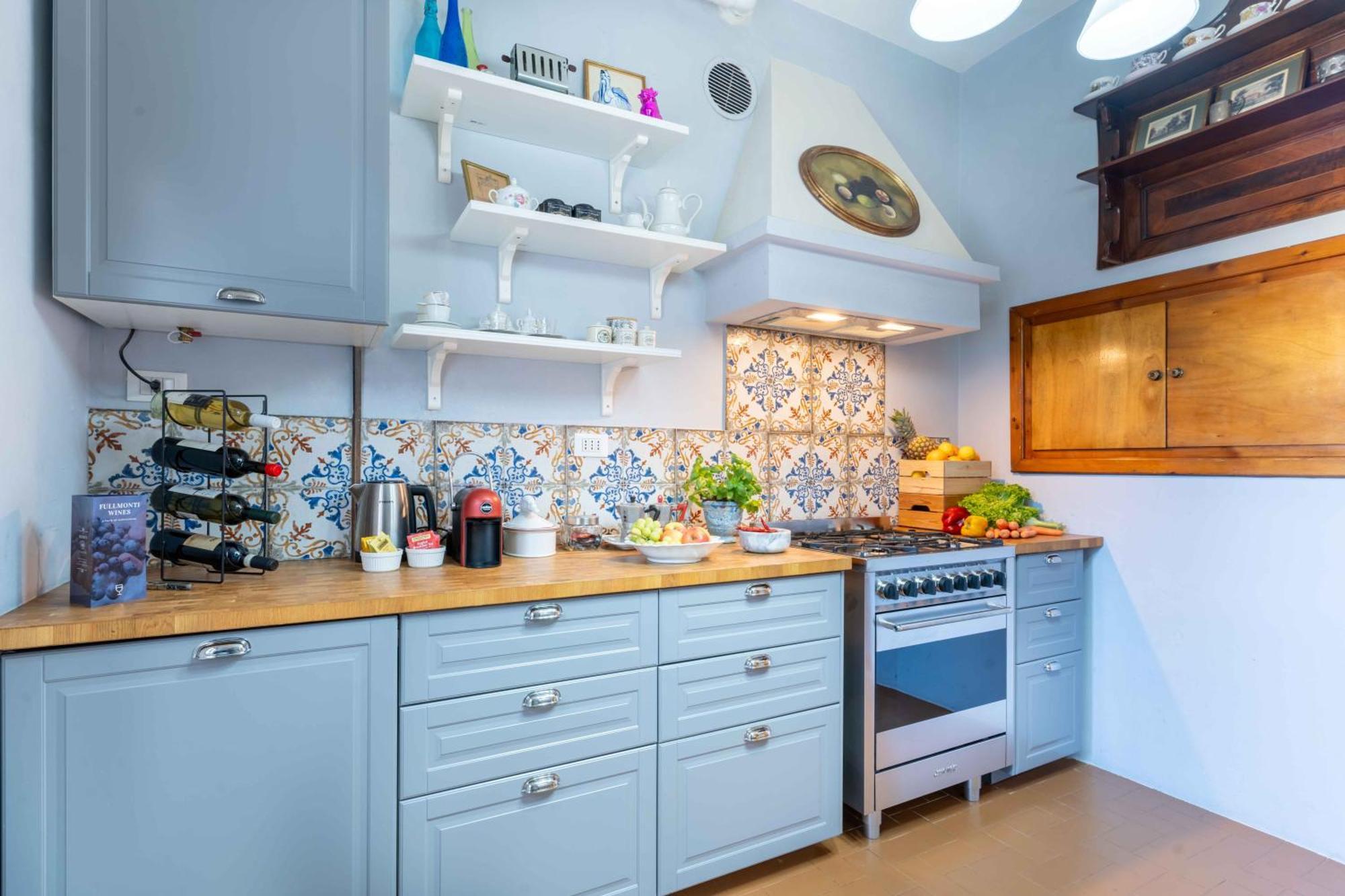 Luxury Apartment Angelio Barga Bagian luar foto